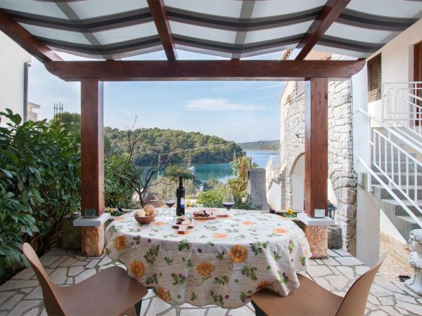 La Casa Ingrid - Couple's Paradise : photo 7 de la chambre maison avec vue sur la mer