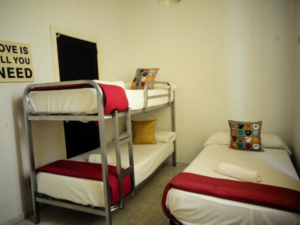 La Flamenka Hostel : photo 2 de la chambre chambre triple