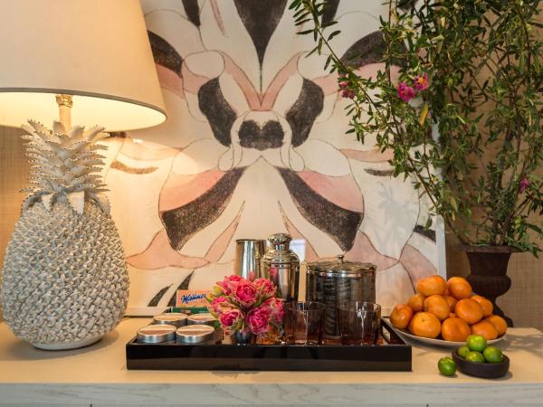 Hotel 850 SVB, West Hollywood, a Member of Design Hotels : photo 3 de la chambre chambre supérieure lit queen-size