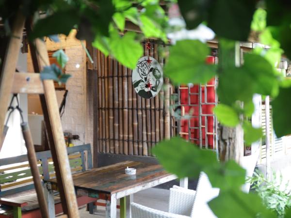 Arjuna Garden Homestay : photo 4 de la chambre chambre simple avec salle de bains commune