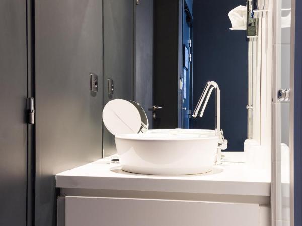 Hôtel Ar Iniz : photo 1 de la chambre chambre double - côté cour