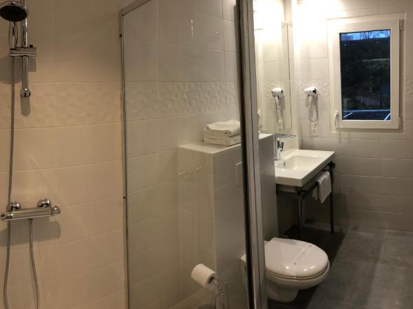 Kyriad Quimper Sud : photo 10 de la chambre chambre double supérieure