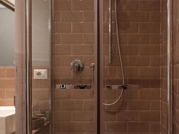 Real Giardinetto a Toledo : photo 6 de la chambre chambre quadruple avec salle de bains privative