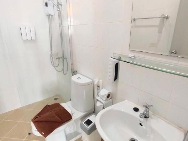 Bann Tawan Hostel Chiang Rai : photo 2 de la chambre chambre lit king-size deluxe