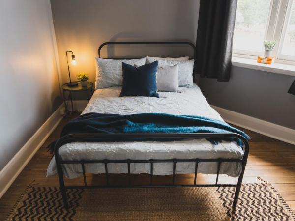 Royal Derby Hotel : photo 3 de la chambre chambre double avec salle de bains commune