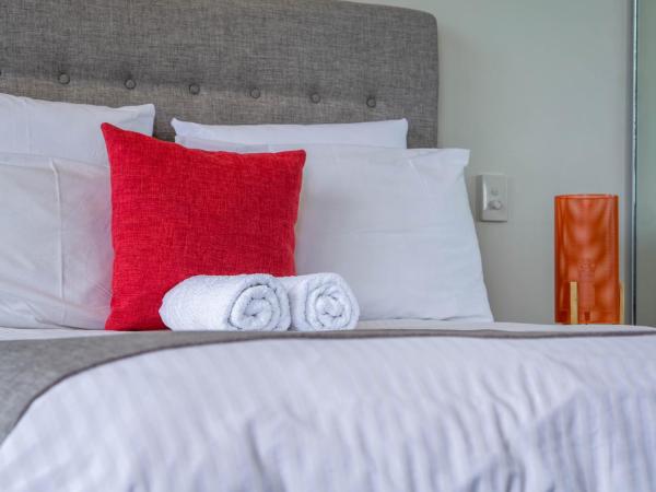 Tasha's Apartments on Warwick : photo 4 de la chambre appartement avec balcon