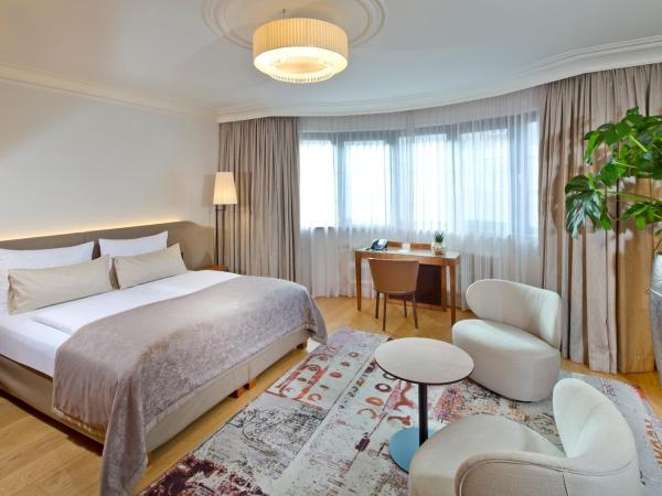 Hotel Maximilian - Stadthaus Penz : photo 1 de la chambre chambre double supérieure