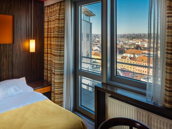 Hotel Continental : photo 8 de la chambre chambre double design