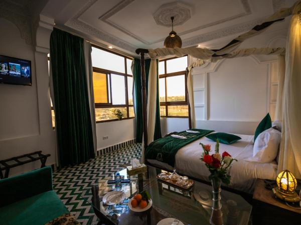 Palais Houyam : photo 2 de la chambre suite - vue sur ville