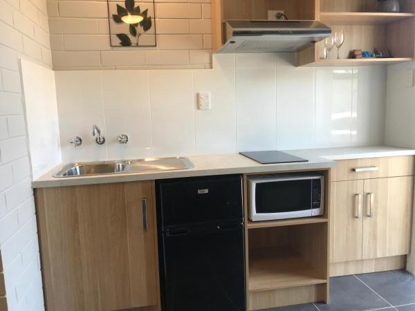 Frewville Motor Inn : photo 3 de la chambre studio lit queen-size