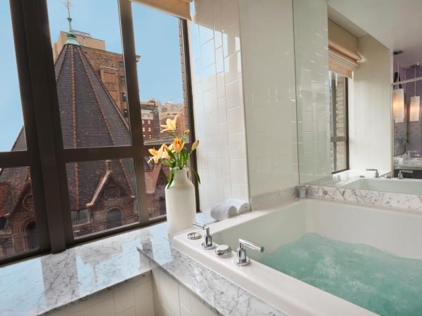Kimpton Hotel Palomar Philadelphia, an IHG Hotel : photo 7 de la chambre chambre lit king-size premium avec baignoire spa
