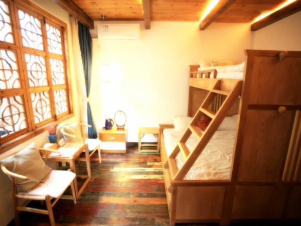 Begonia Flowers Guesthouse : photo 1 de la chambre chambre familiale