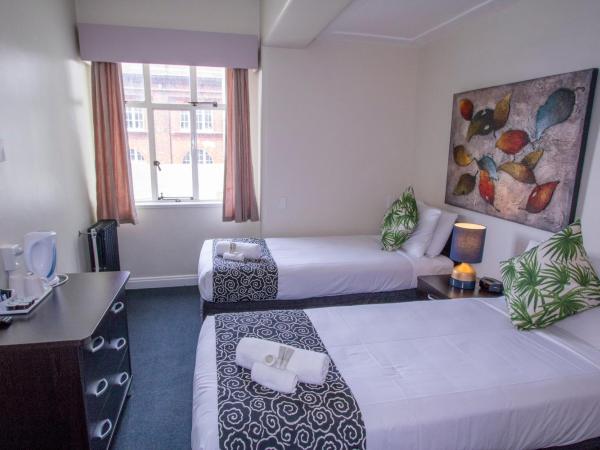 Hotel Waterloo & Backpackers : photo 3 de la chambre chambre double ou lits jumeaux