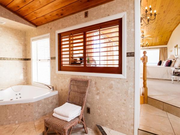 On The Point - Lake Rotorua : photo 10 de la chambre lake view lodge suite