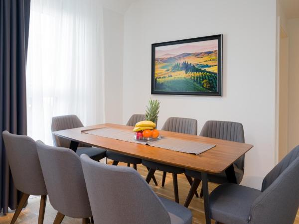 MyApartments Vienna : photo 8 de la chambre appartement 3 chambres avec balcon