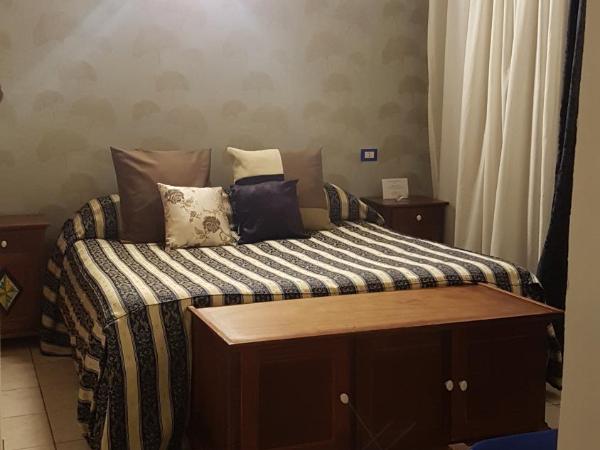 Nuovo Hotel Sangiuliano : photo 1 de la chambre chambre familiale avec balcon - en duplex