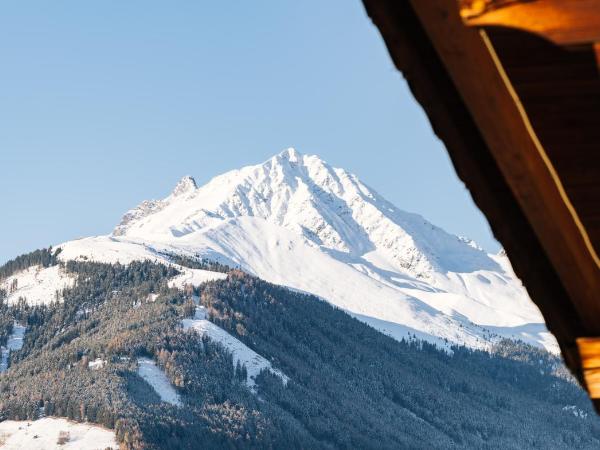 Hotel Kögele mit Restaurant bei Innsbruck Axamer Lizum : photo 2 de la chambre chambre double standard avec balcon