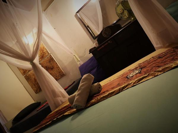 MoonTree47 : photo 2 de la chambre chambre familiale (3 adultes)