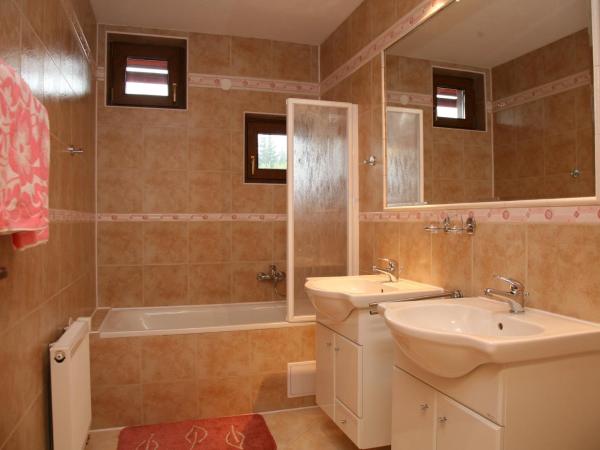 Pension H : photo 4 de la chambre suite supérieure 