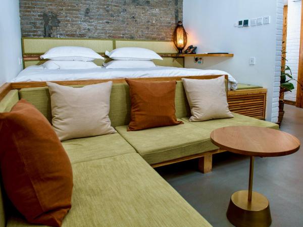 The Orchid Hotel - Old Town & Drum Tower : photo 6 de la chambre résidence the orchid lodge avec théâtre