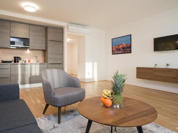 MyApartments Vienna : photo 2 de la chambre appartement 4 chambres avec balcon