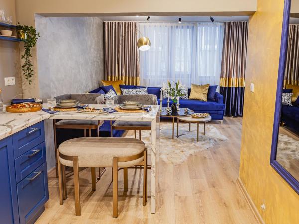 Lord Morgan & Exclusive Design Nişantaşı : photo 9 de la chambre suite lit king-size avec balcon