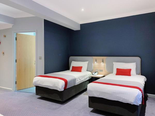 Holiday Inn Express London Victoria, an IHG Hotel : photo 6 de la chambre chambre lits jumeaux