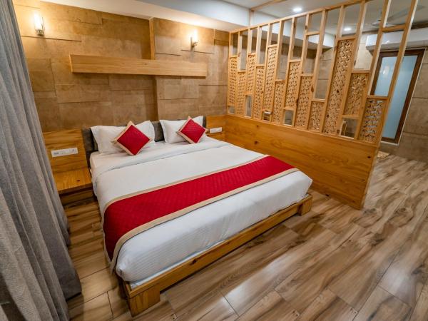 Hotel Pleasant Lake : photo 1 de la chambre suite lit king-size