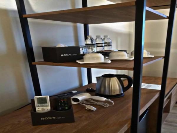 Roxy Hotel Padungan : photo 5 de la chambre chambre triple