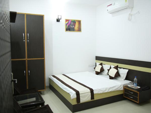 Hotel Taj Niwas : photo 6 de la chambre chambre double standard