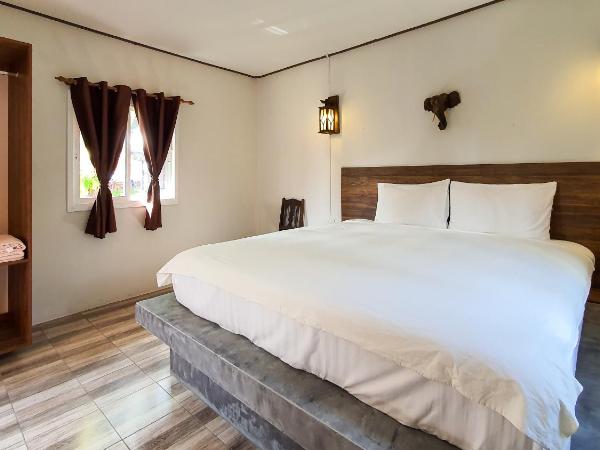 Harrys Sunset - Klong Nin Beach : photo 2 de la chambre bungalow - côté plage