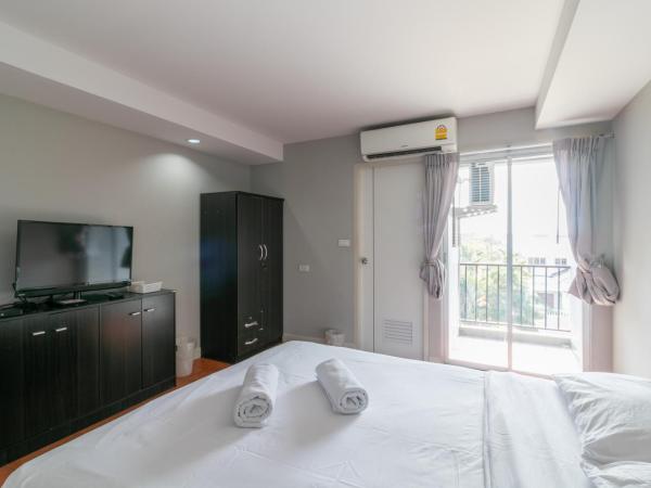 Resortel Lat Phrao 91 : photo 9 de la chambre appartement avec balcon