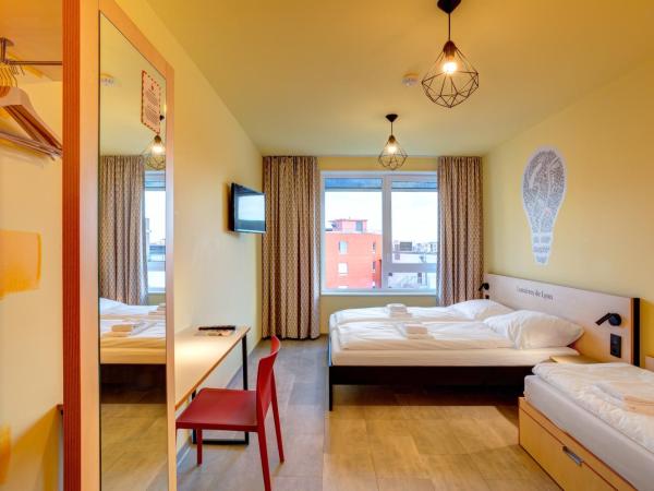 MEININGER Hotel Lyon Centre Berthelot : photo 1 de la chambre chambre triple standard