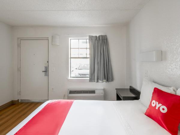 OYO Hotel Houston Katy Freeway : photo 10 de la chambre 1 bedroom apartment with kitchen