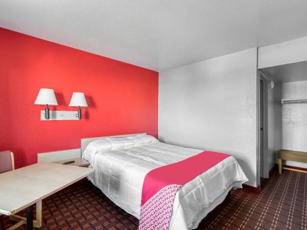 OYO Hotel Houston Southwest I-69 : photo 10 de la chambre chambre double