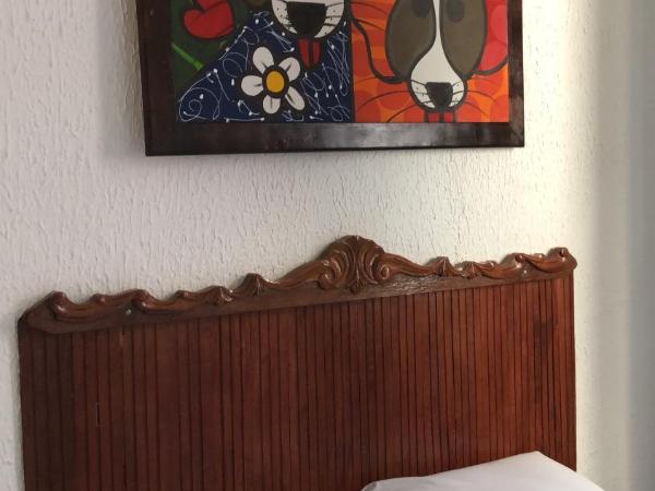 Pousada Suítes Do Pelô : photo 4 de la chambre chambre double avec climatisation