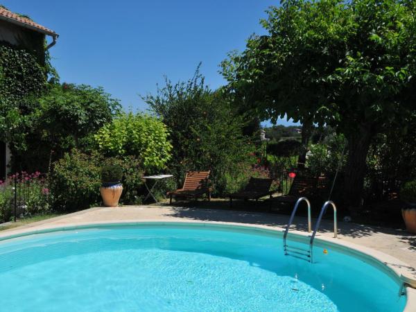 Chambres d'Hôtes et Gîtes Le Mas Mellou : photo 7 de la chambre studio avec terrasse