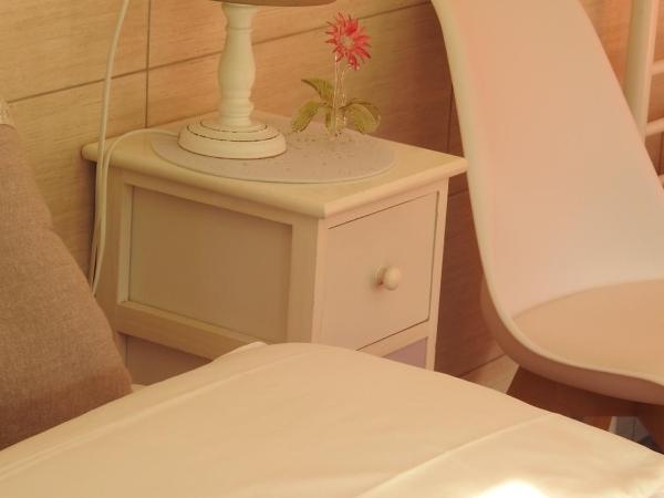 Geoglobe Chambre d'Hòtes : photo 7 de la chambre chambre quadruple avec salle de bains privative