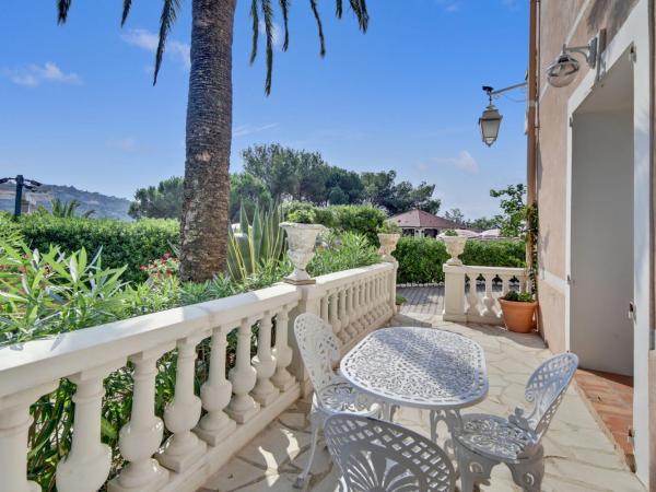 Le Château de Mei Lese : photo 8 de la chambre chambre double standard