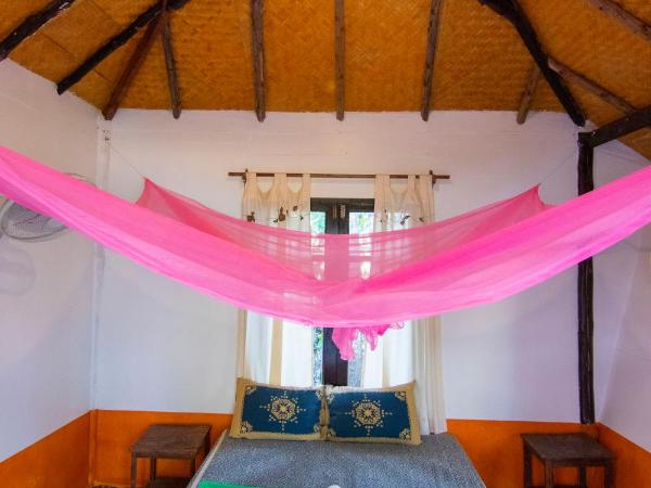 Ban_na : photo 2 de la chambre bungalow avec ventilateur