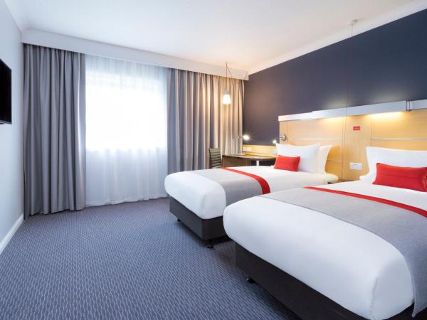Holiday Inn Express Park Royal, an IHG Hotel : photo 4 de la chambre chambre lits jumeaux