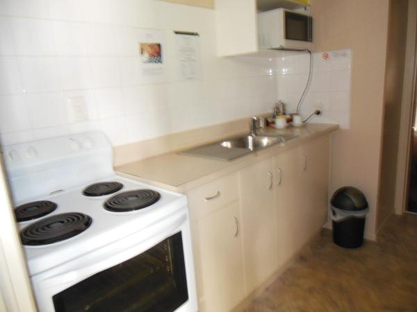 ASURE Camelot Arms Motor Lodge : photo 6 de la chambre appartement 2 chambres