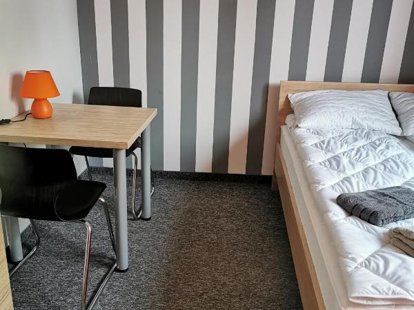 For rest Hostel : photo 2 de la chambre chambre double