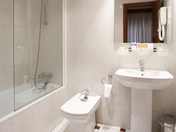 Espahotel Plaza Basílica : photo 9 de la chambre suite (2 adultes + 1 enfant)