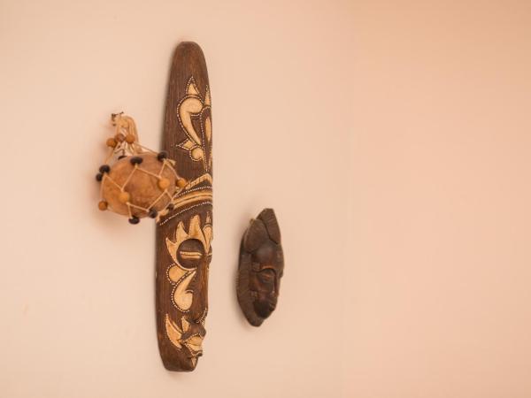 Maison d'hôtes L'îlot bambou : photo 2 de la chambre chambre double avec lit d'appoint