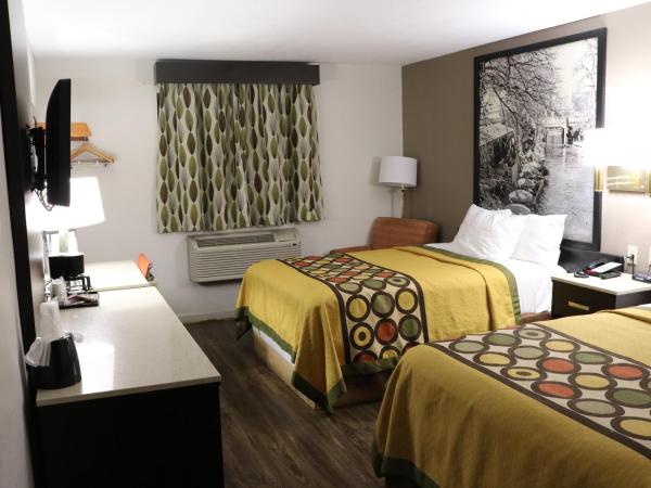 Super 8 by Wyndham San Antonio/I-35 North : photo 1 de la chambre chambre double avec 2 lits doubles - non-fumeurs