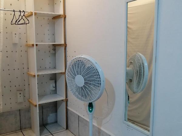 Hostal Maple : photo 6 de la chambre chambre quadruple avec salle de bains privative