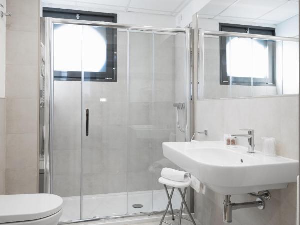 Hotel Martini : photo 9 de la chambre chambre double