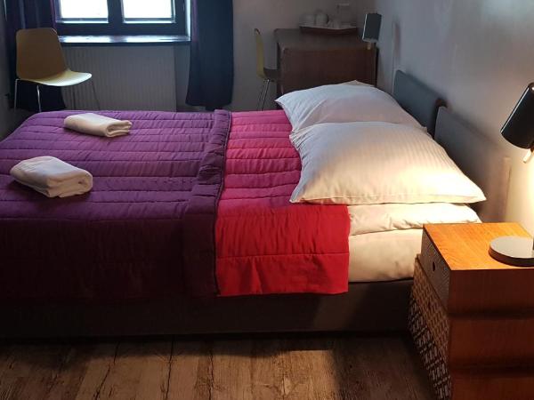 Oki Doki OLD TOWN : photo 8 de la chambre chambre double avec salle de bains privative