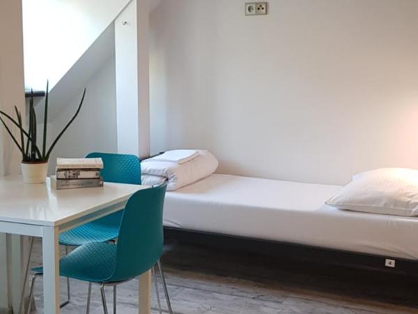 Oki Doki OLD TOWN : photo 3 de la chambre lit simple dans dortoir à 6 lits